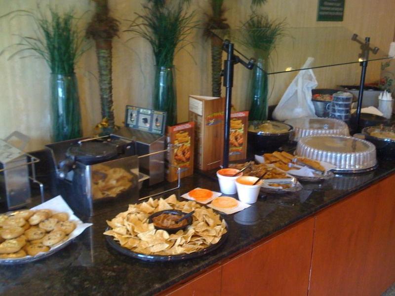 Отель Wingate By Wyndham - Orlando International Airport- Free Hot Breakfast Экстерьер фото